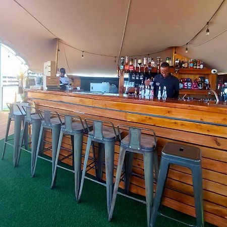 Acorn Lodge & Skydeck Potchefstroom Bagian luar foto