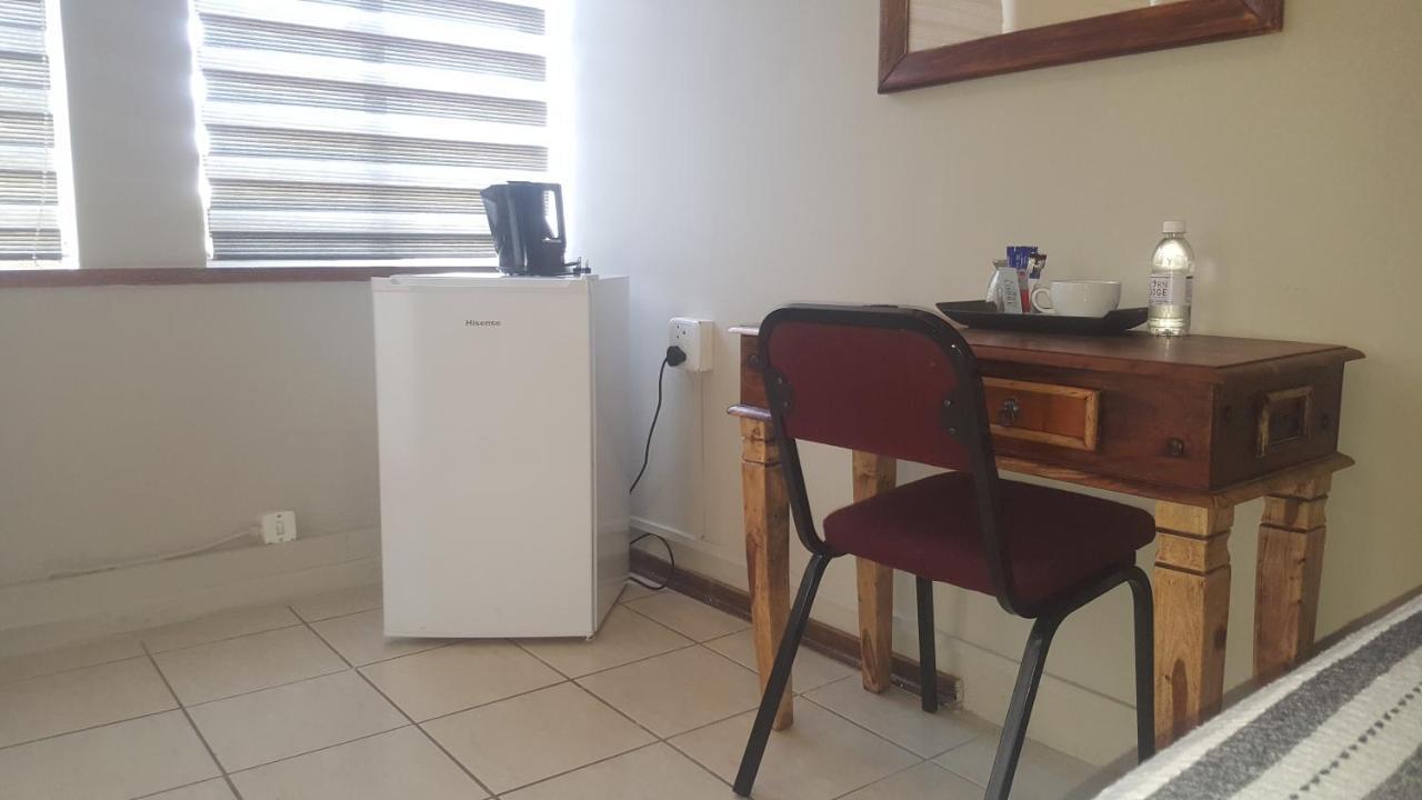 Acorn Lodge & Skydeck Potchefstroom Bagian luar foto