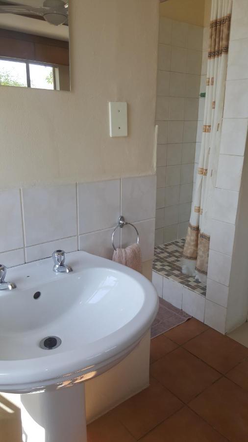 Acorn Lodge & Skydeck Potchefstroom Bagian luar foto