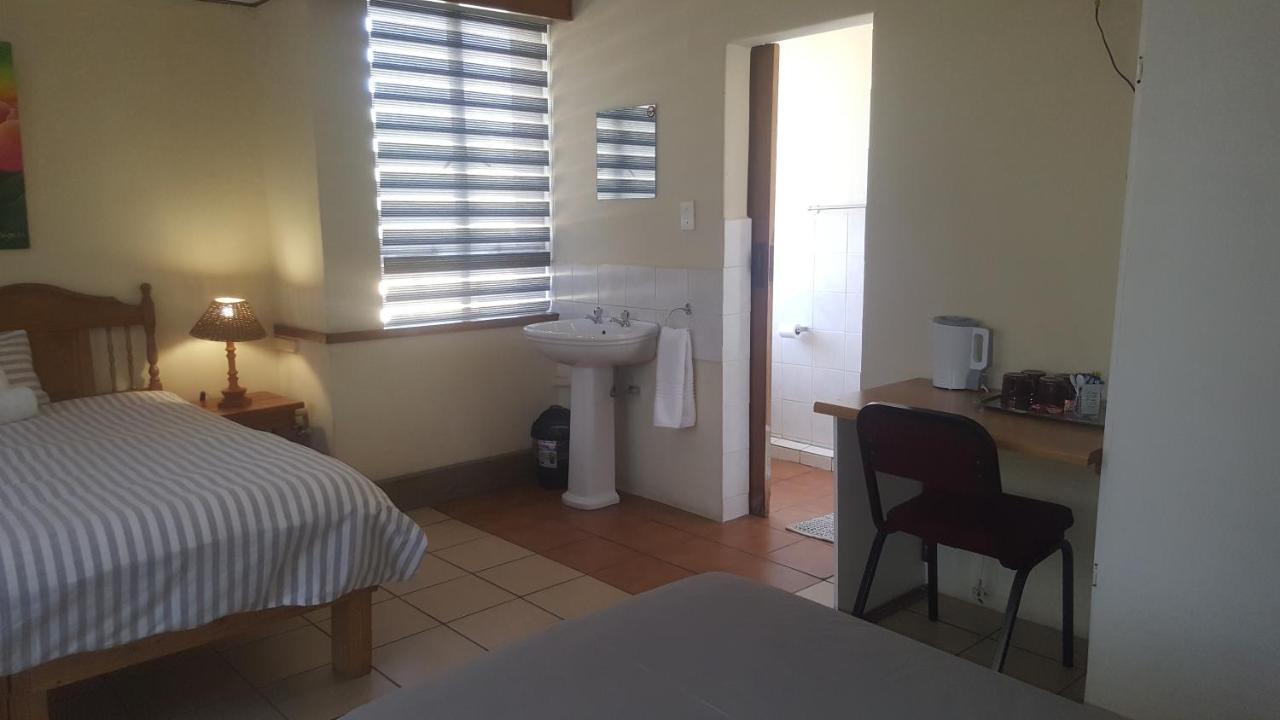 Acorn Lodge & Skydeck Potchefstroom Bagian luar foto