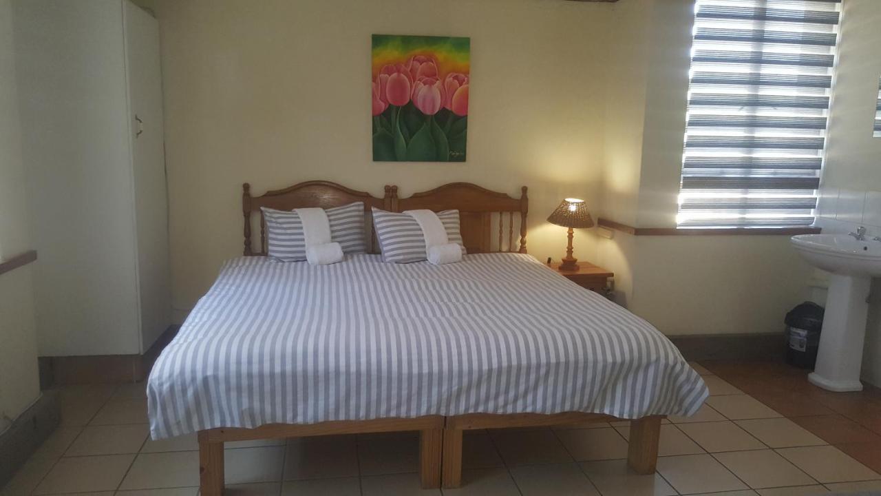 Acorn Lodge & Skydeck Potchefstroom Bagian luar foto