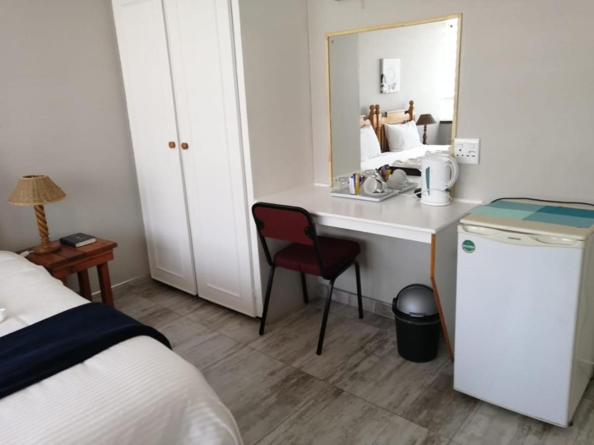 Acorn Lodge & Skydeck Potchefstroom Bagian luar foto
