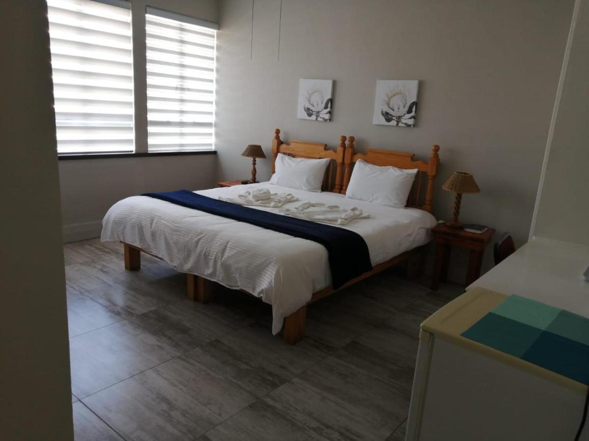 Acorn Lodge & Skydeck Potchefstroom Bagian luar foto