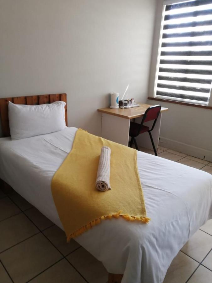 Acorn Lodge & Skydeck Potchefstroom Bagian luar foto