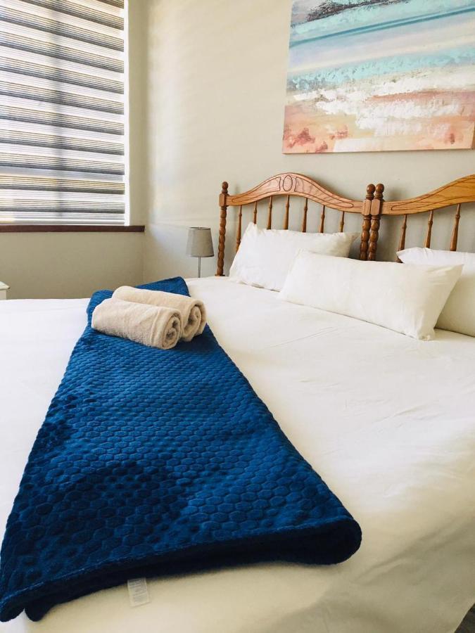 Acorn Lodge & Skydeck Potchefstroom Bagian luar foto