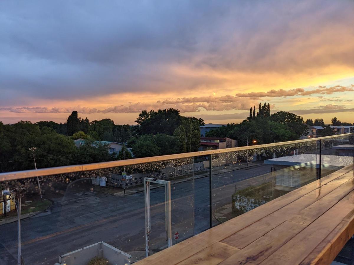 Acorn Lodge & Skydeck Potchefstroom Bagian luar foto
