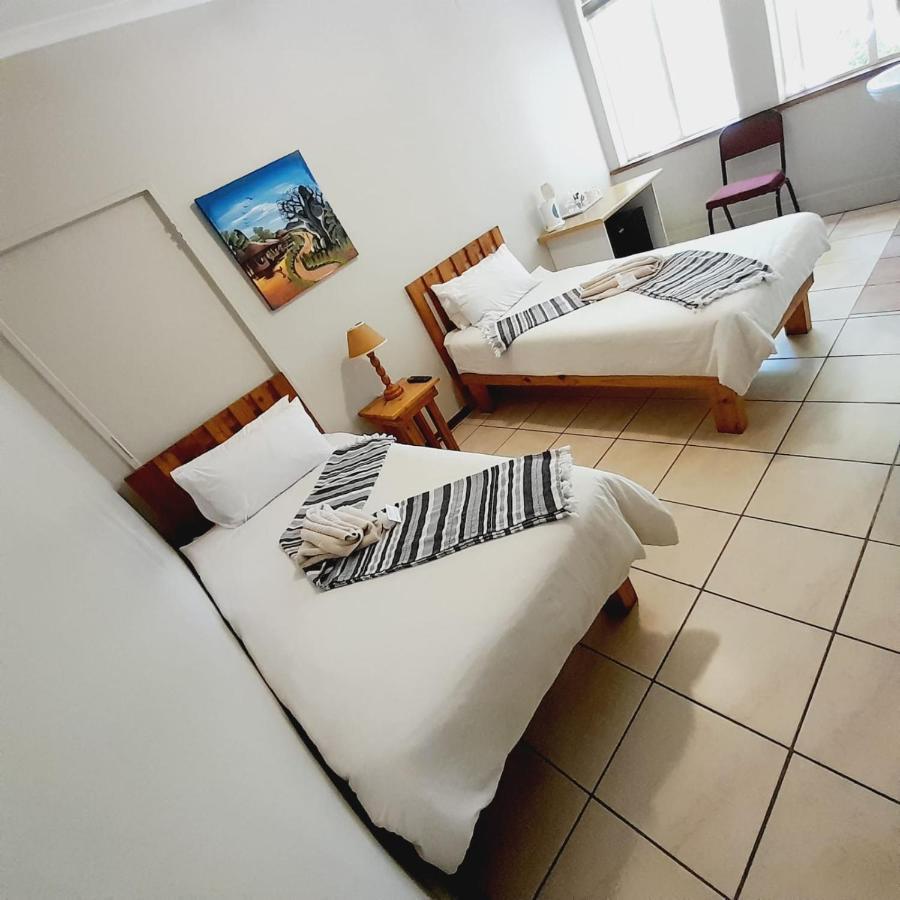 Acorn Lodge & Skydeck Potchefstroom Bagian luar foto