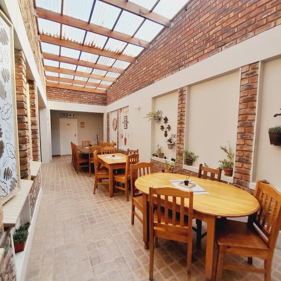 Acorn Lodge & Skydeck Potchefstroom Bagian luar foto