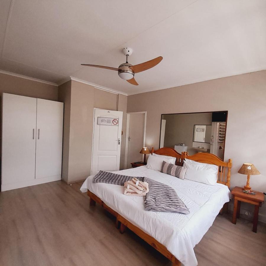 Acorn Lodge & Skydeck Potchefstroom Bagian luar foto