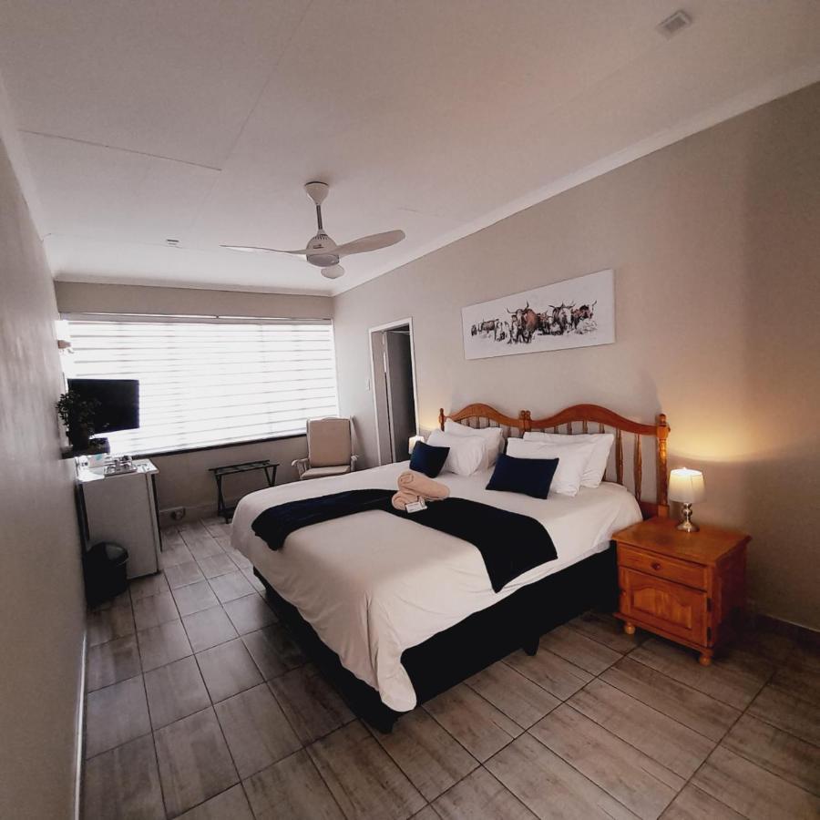 Acorn Lodge & Skydeck Potchefstroom Bagian luar foto